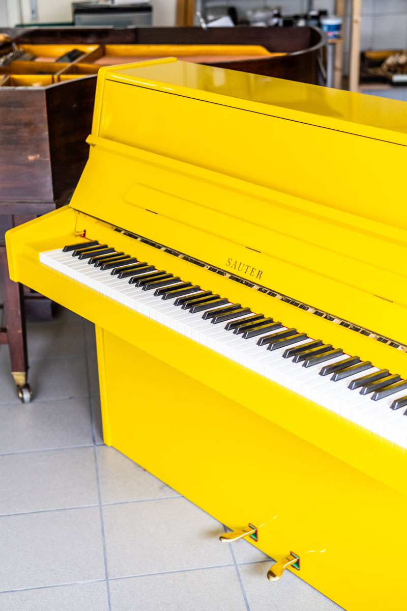 Gele Sauter buffetpiano 108 1