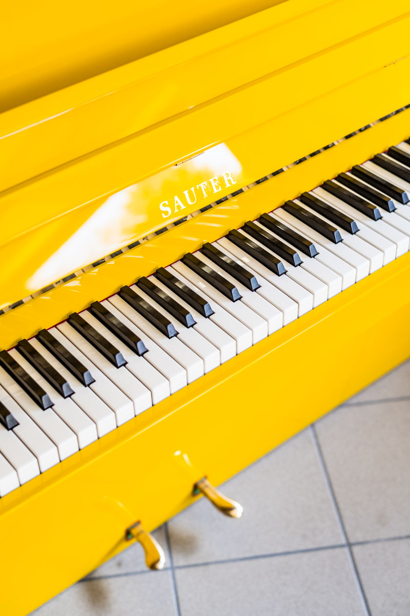 Gele Sauter buffetpiano 108 2