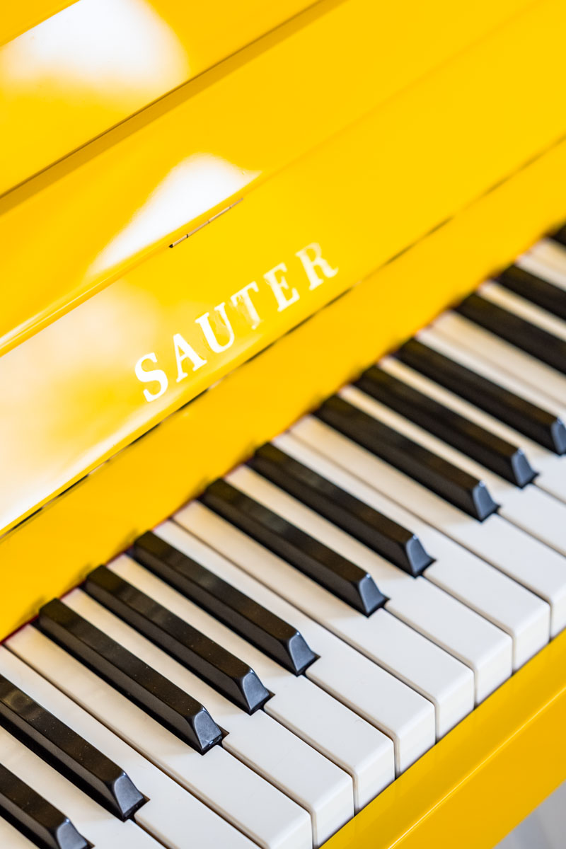 Gele Sauter buffetpiano 108 3